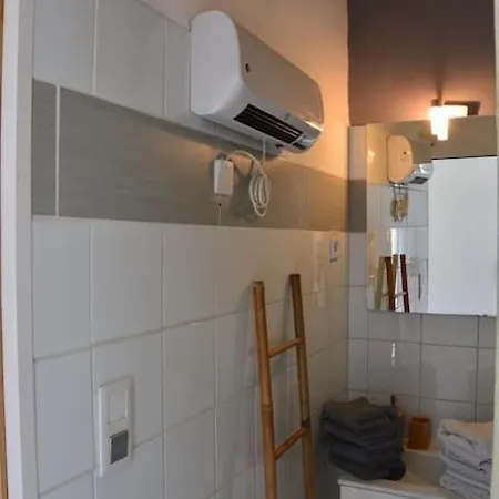 Casa vacanze Maisonnette En Provence Climatisee, Wifi, Parking *